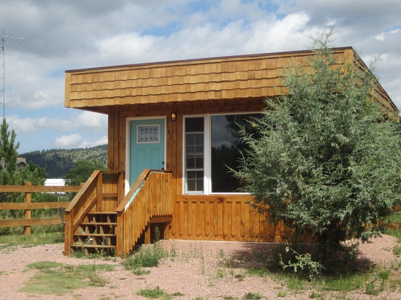 549 Cold Brook Ave, Hot Springs, SD 57747
